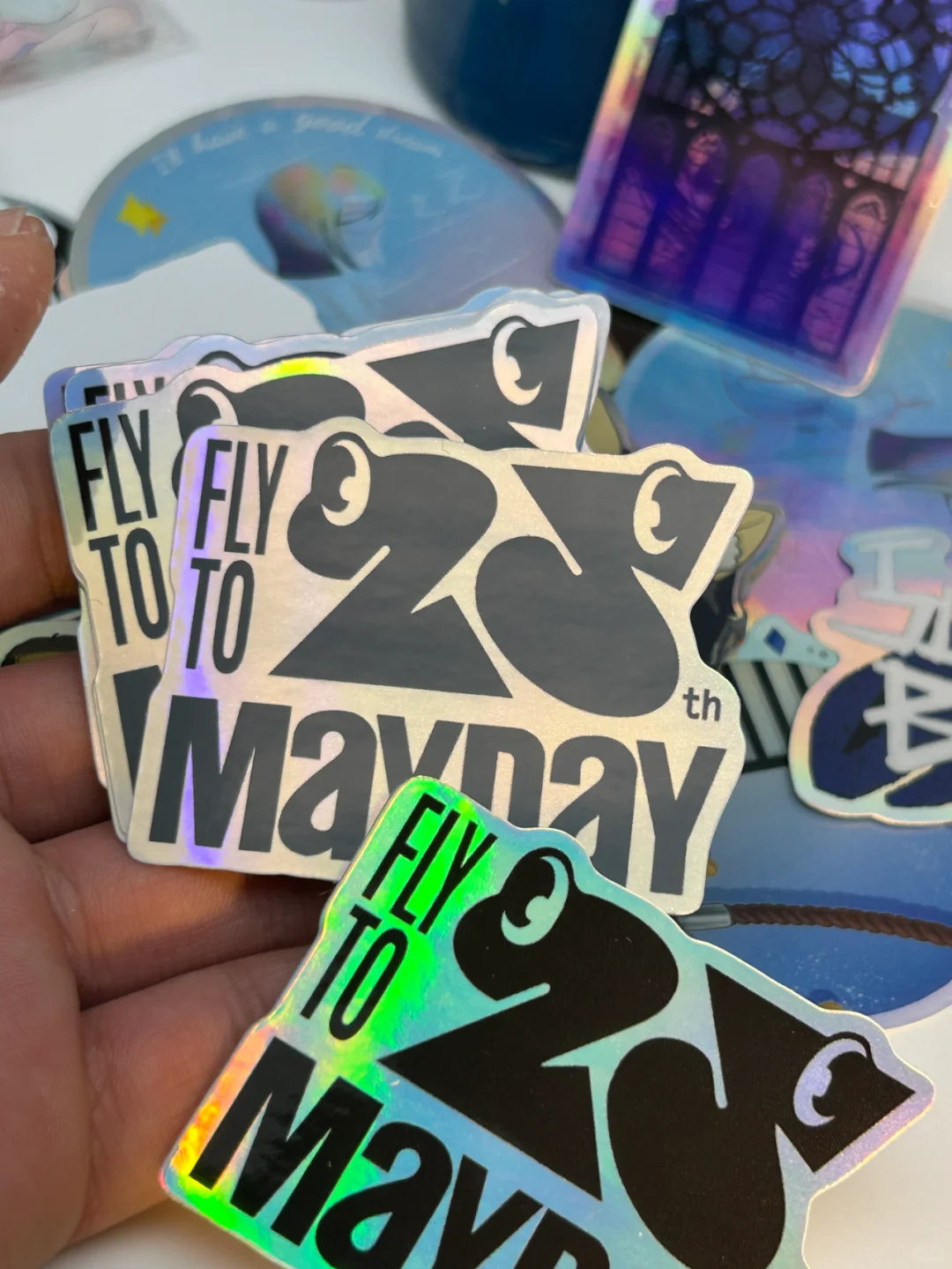 黑色图确实很适合做全息镭射贴纸