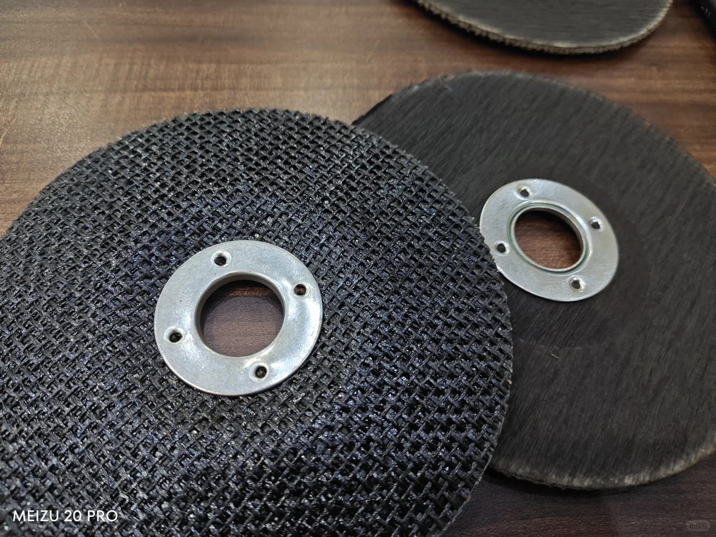 有没有郑州周边做树脂砂轮的厂家？