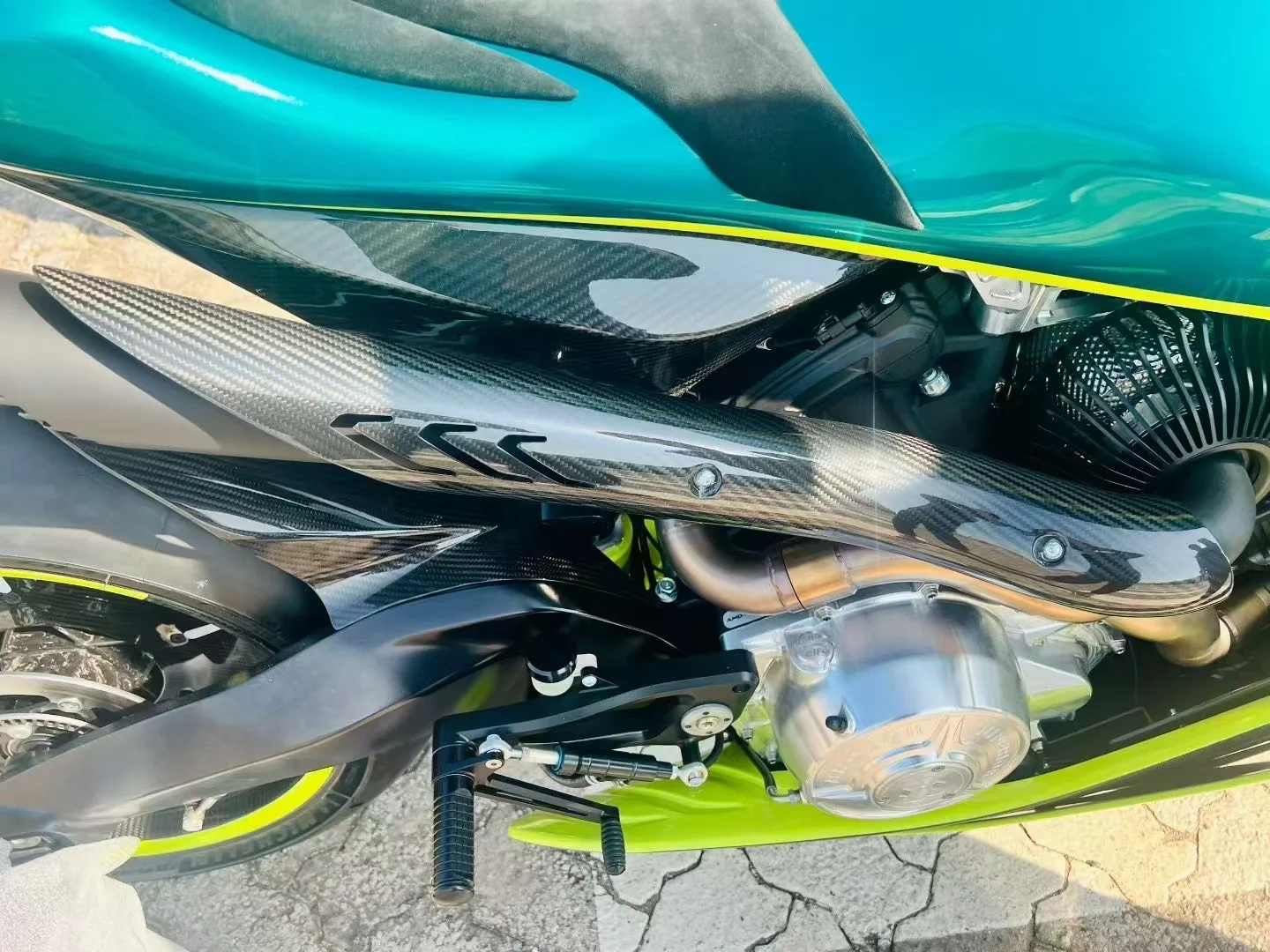 阿斯顿·马丁 AMB 001 Pro惊现国内