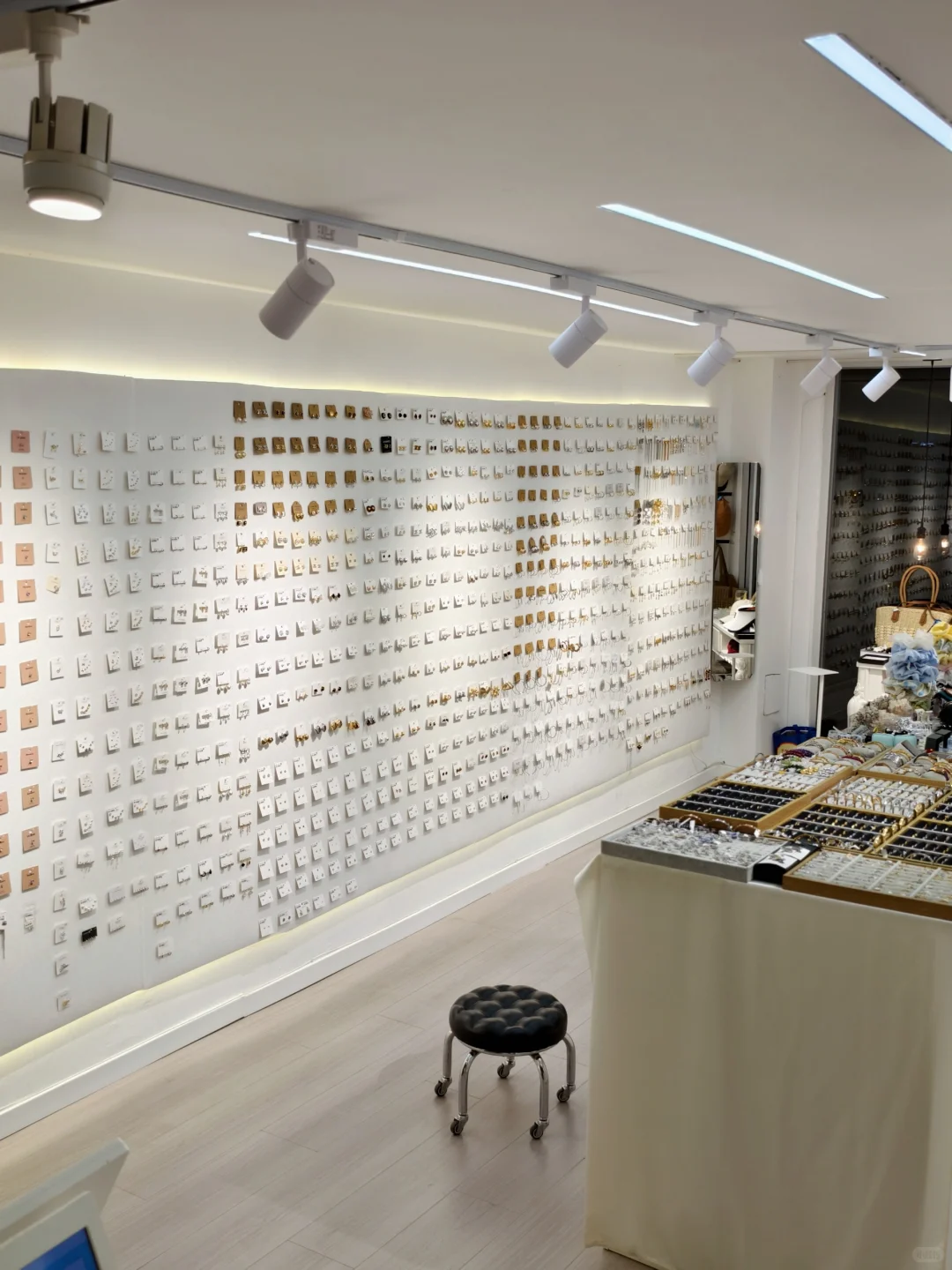 右滑看挂满效果?这真的是同一家店！？