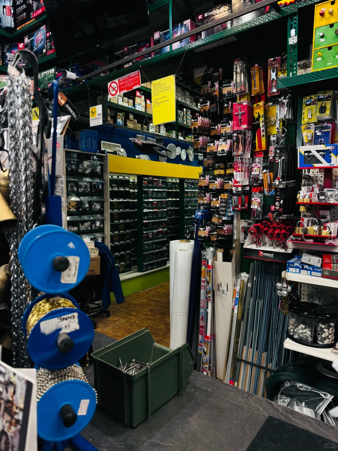 米兰五金店的密度设计