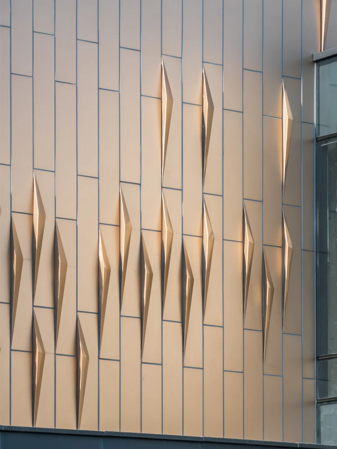 幕墙美学|售楼处建筑的细节之美