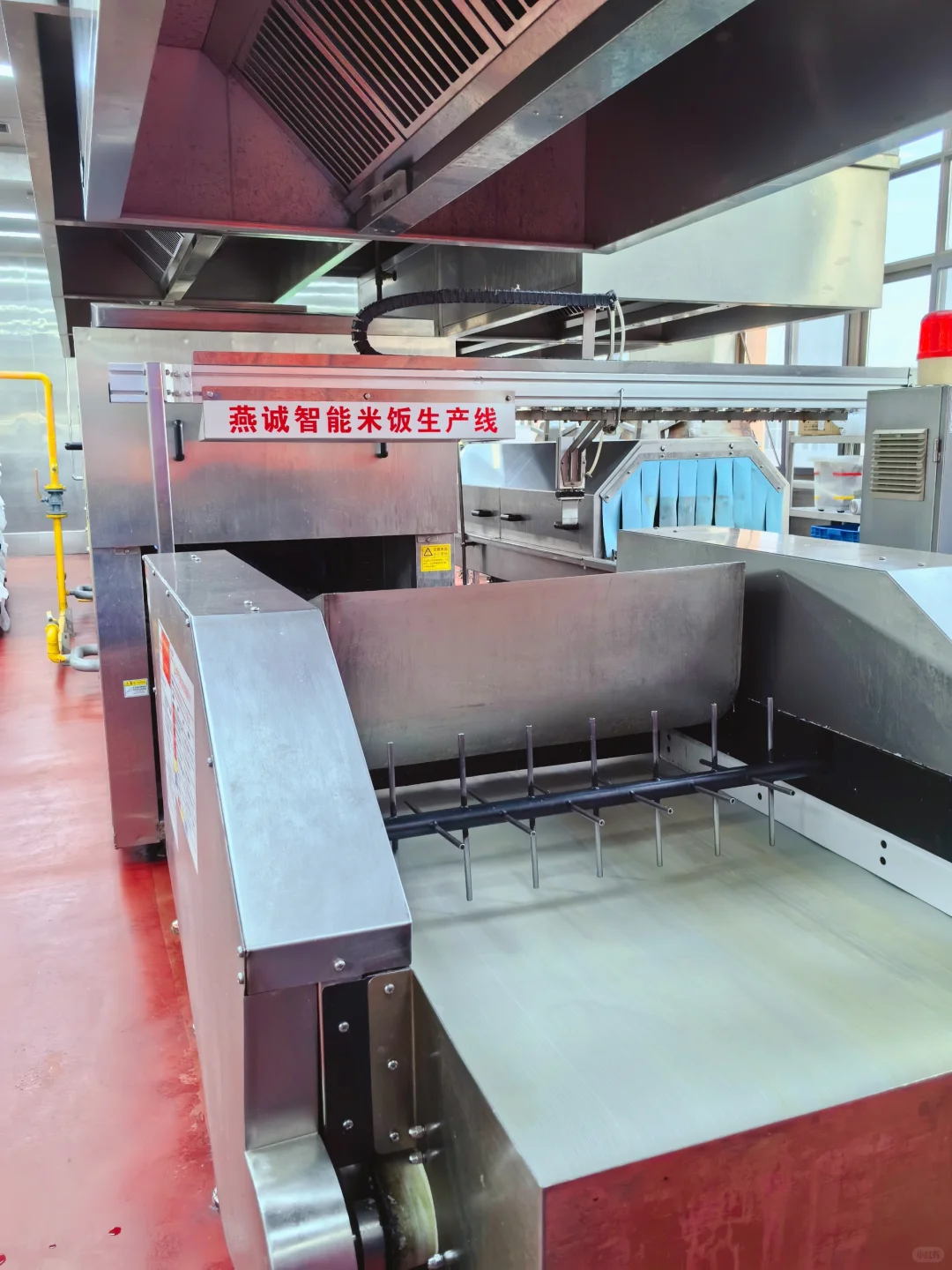 ?揭秘日供1万+团餐背后的神秘央厨！