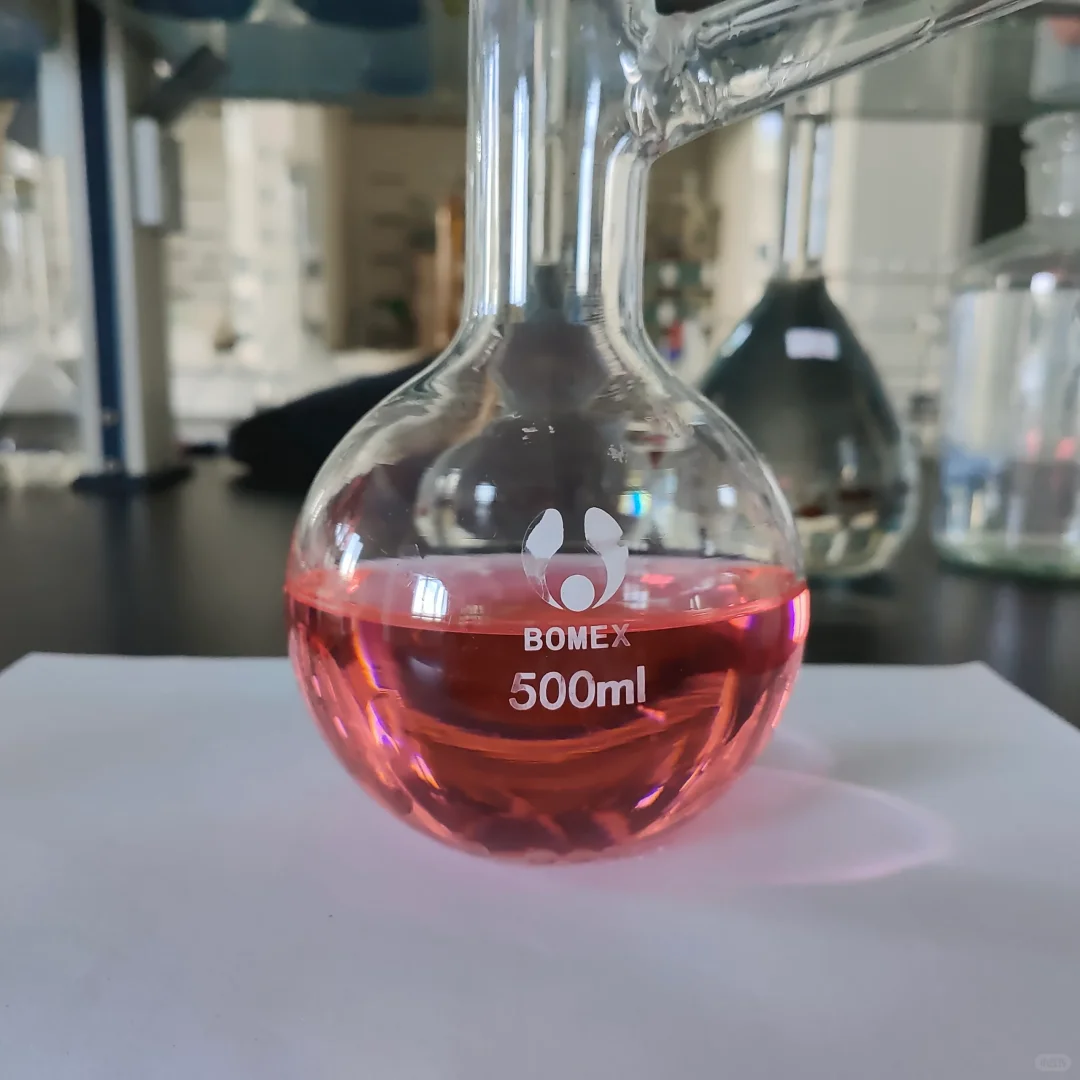 酷酷用瓶，疯狂洗瓶.《今日小王加班实录》