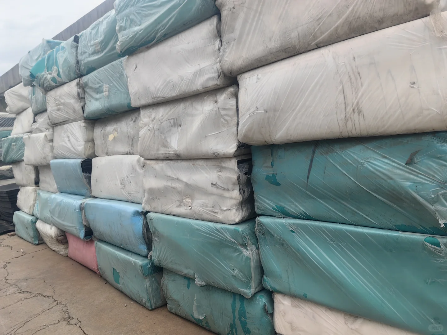 xpe聚乙烯发泡棉现货处理