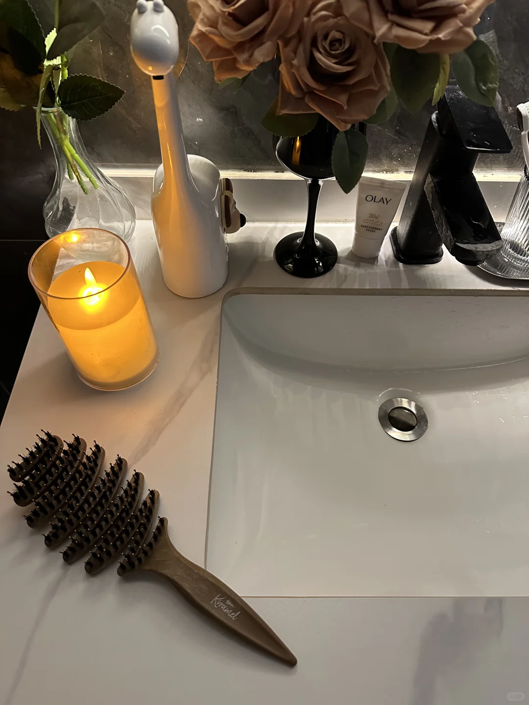 一整个惊艳住了，简约时尚卫生间好高级❤️