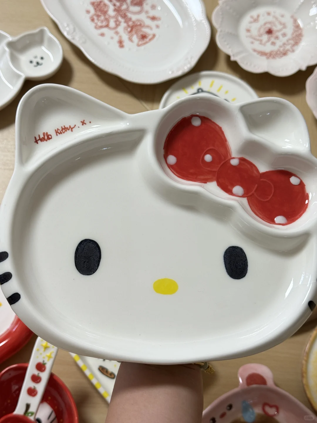 左滑一键烧成…在景德镇画了18h的盘子到家啦