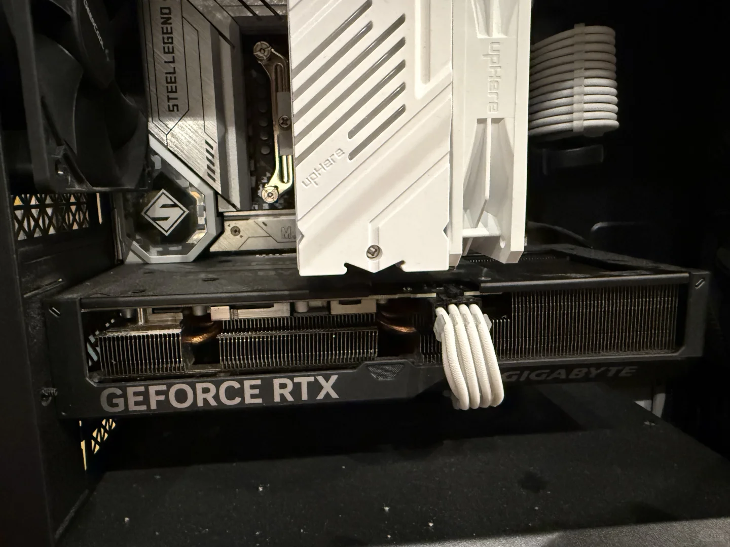 出自用台式电脑主机，流畅运行2K游戏。