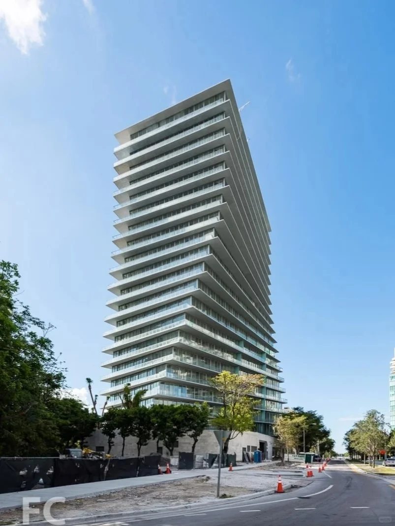 独特建筑的魅力：扭转建筑设计之美