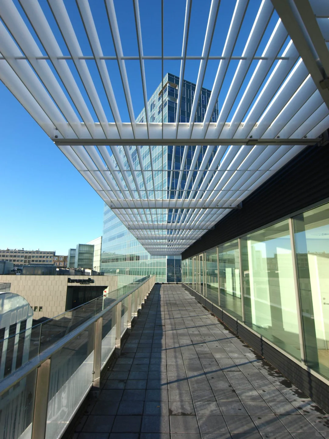 FRP（纤维增强复合材料）型材在建筑领域