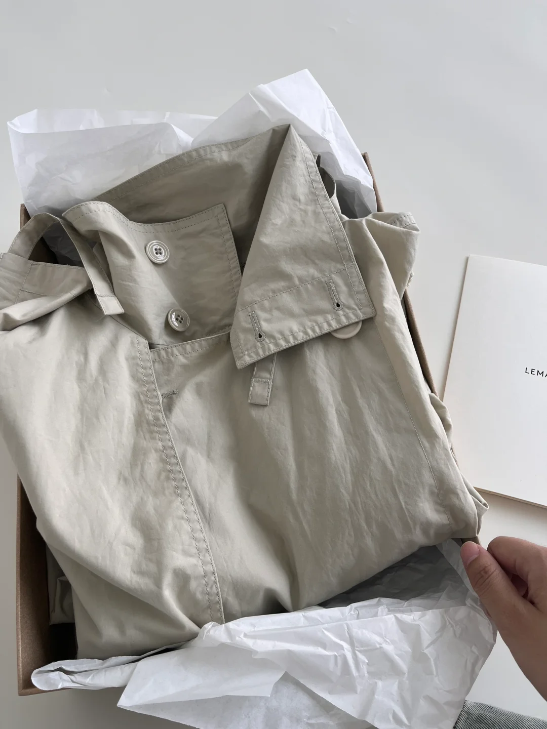 Lemaire 风衣的原面料，户外圈百年面料：Vent