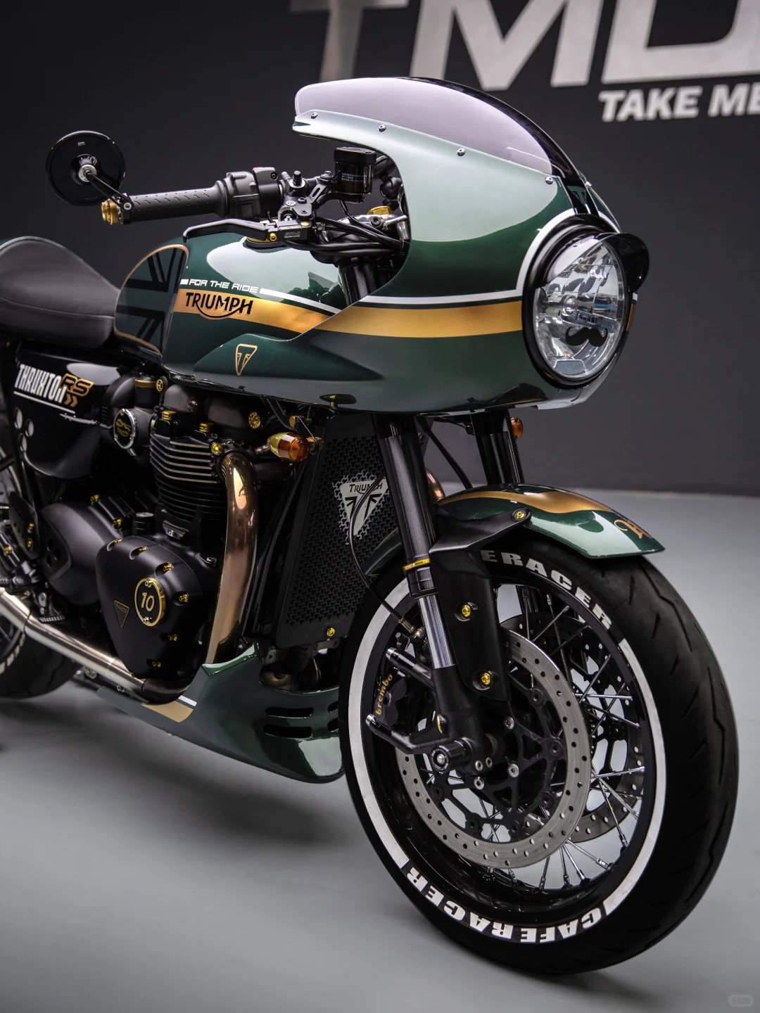 调性拉满～凯旋RS定制涂装