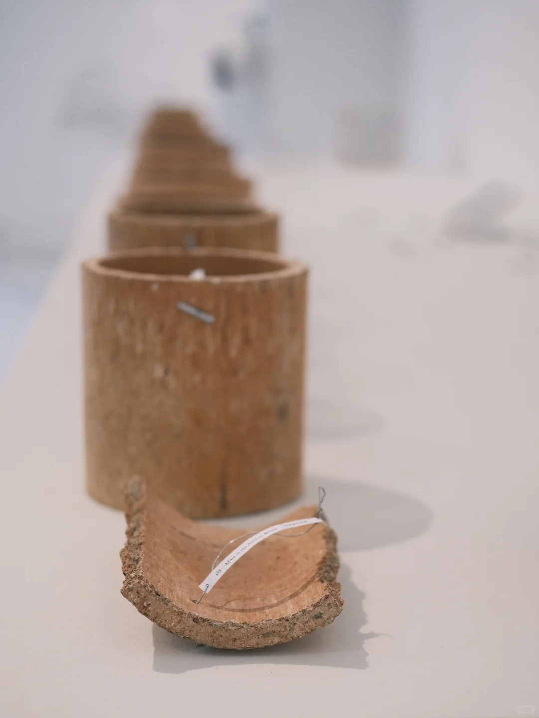 深圳新展|极简工业空间中的禁锢静火山蜡艺