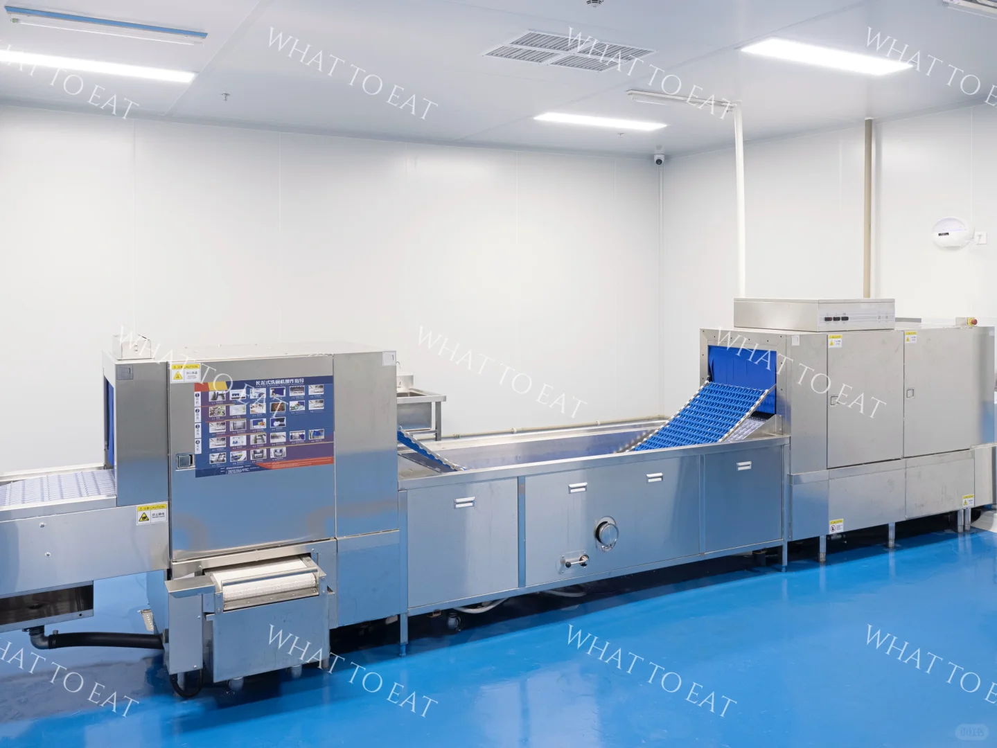 2000㎡中央厨房长这样！太干净了不像做饭的！