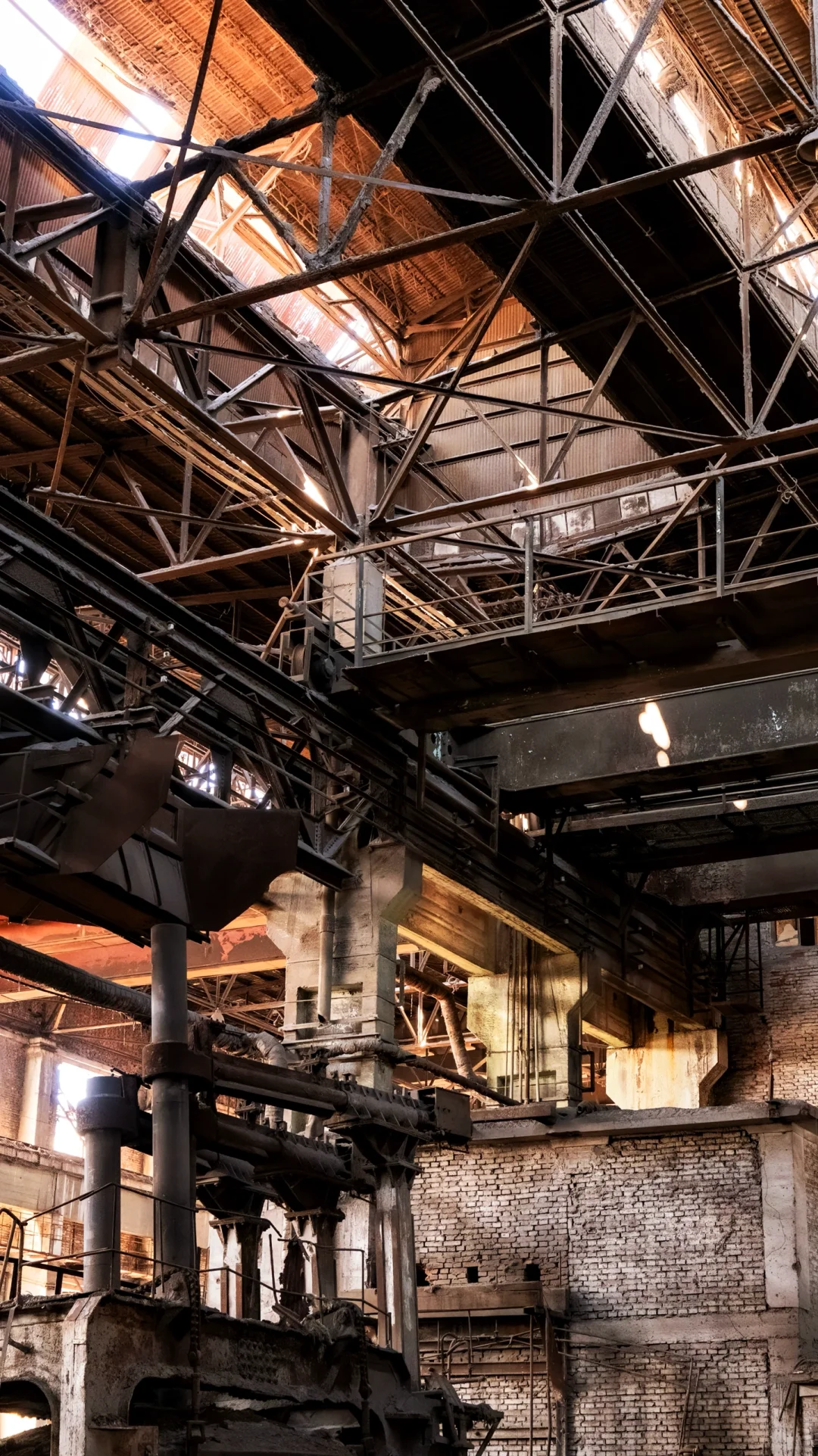 废弃工厂丨工业巨人的内部构造