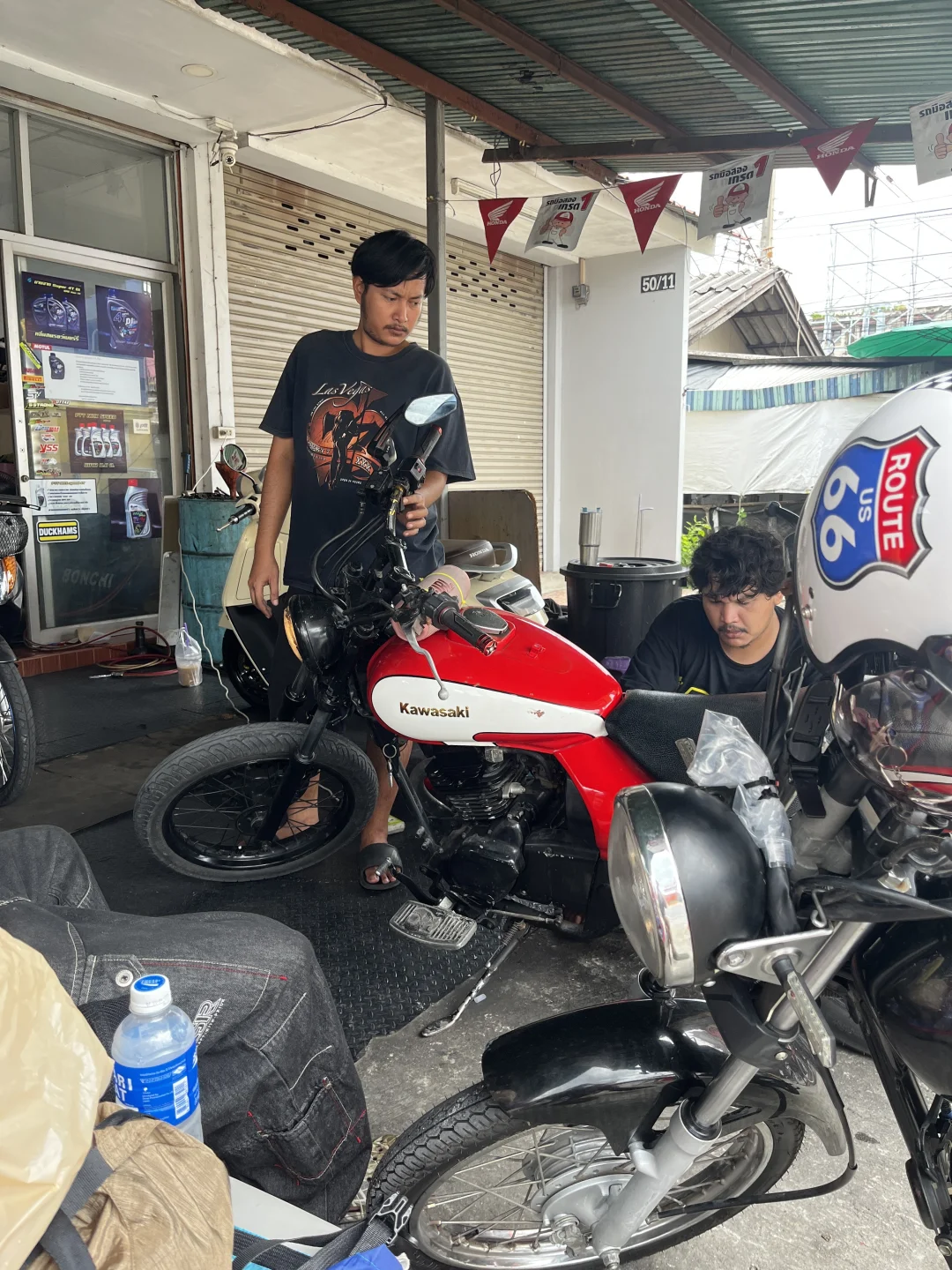 Plog12: 暖武里汽配城&改车&装备&新朋友