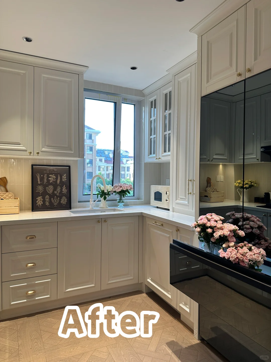 我妈说：“厨房不大，被你装的挺好看” ?