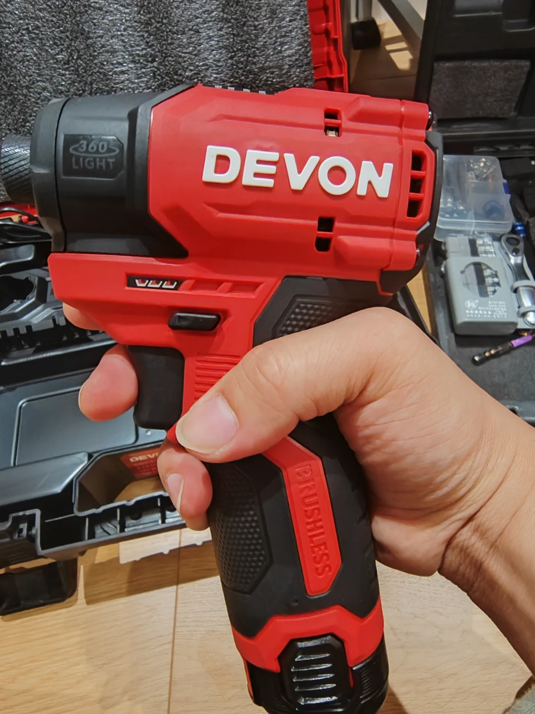 国产两大起子机同级别静态对比