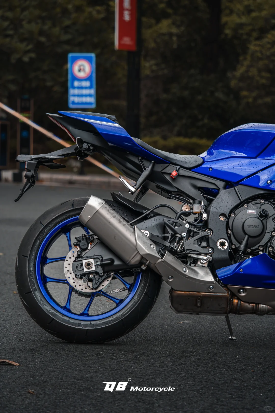 2025款雅马哈R1实拍?赛级猛兽终于落地!