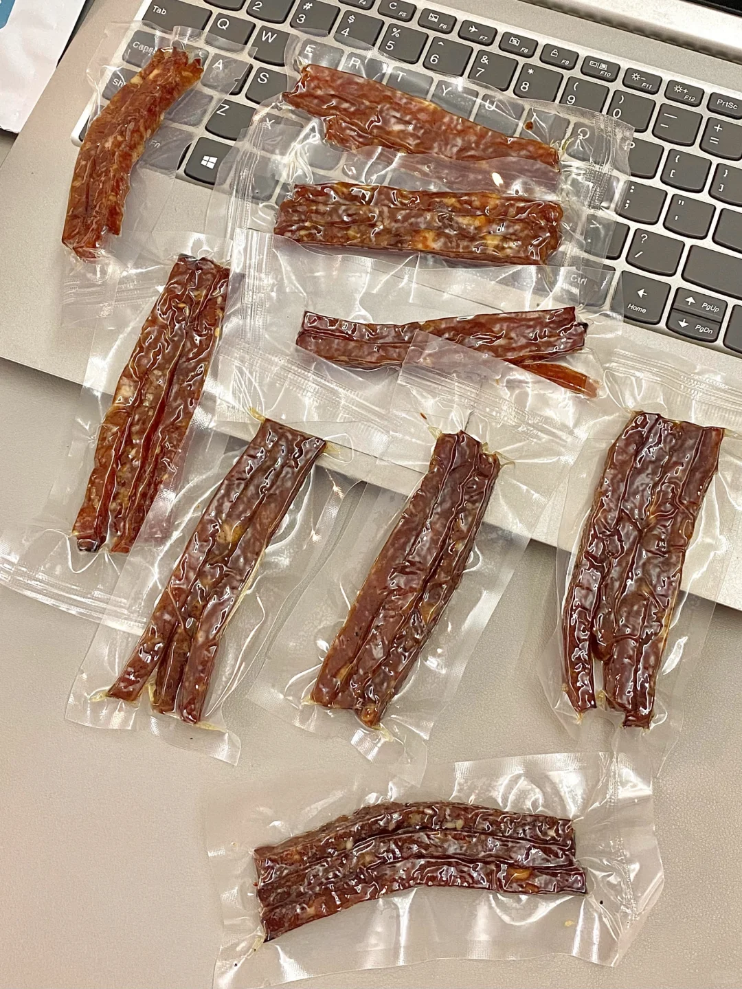 给全宿舍狠狠安利了这个猪肉条！！！