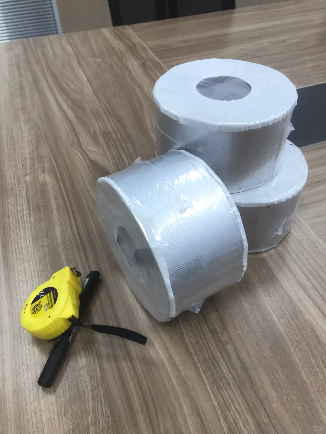 屋面隔热防水卷材丁基胶自粘抗老化材料