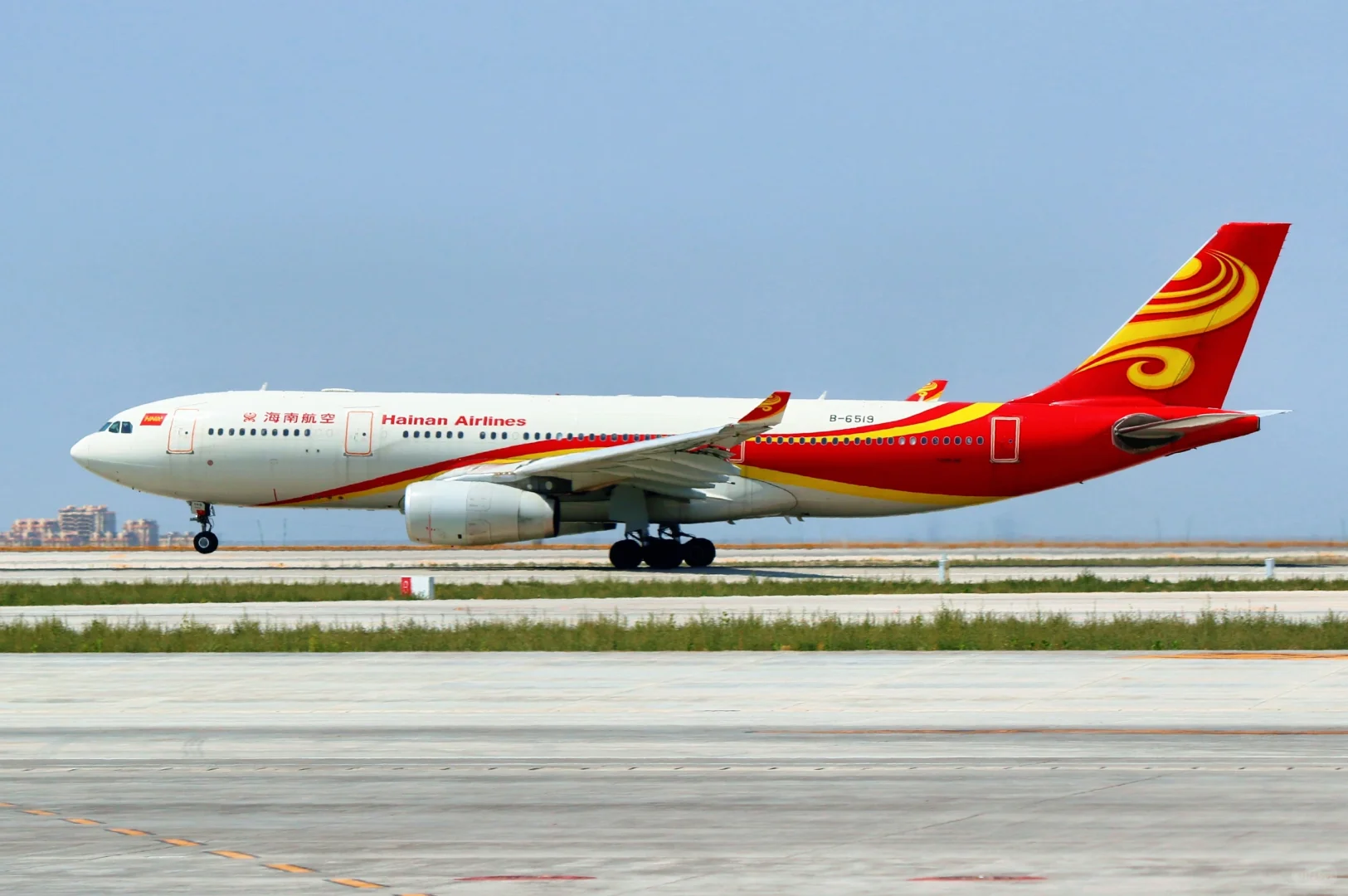 乌鲁木齐暑期宽体客机扎堆