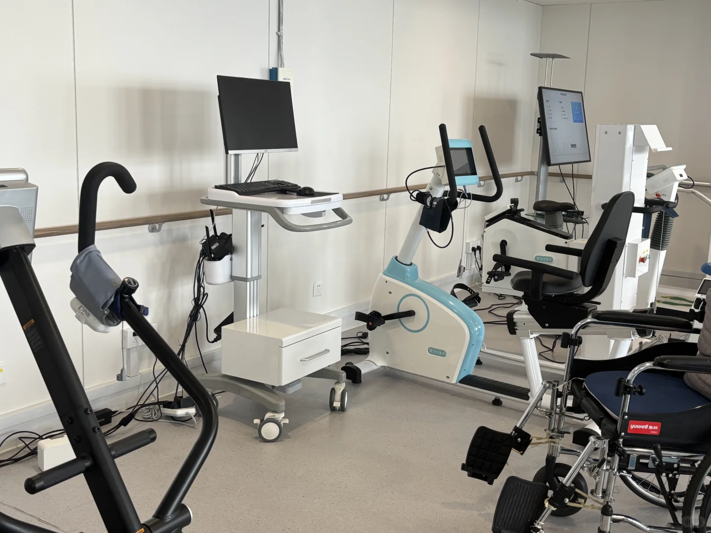 下肢康复治疗区的宝贝先亮相！