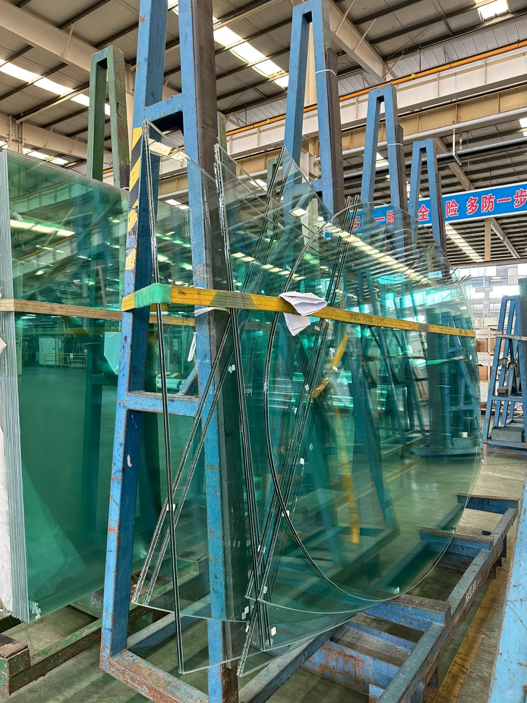 刚去了趟玻璃厂，有啥不懂的尽管问?