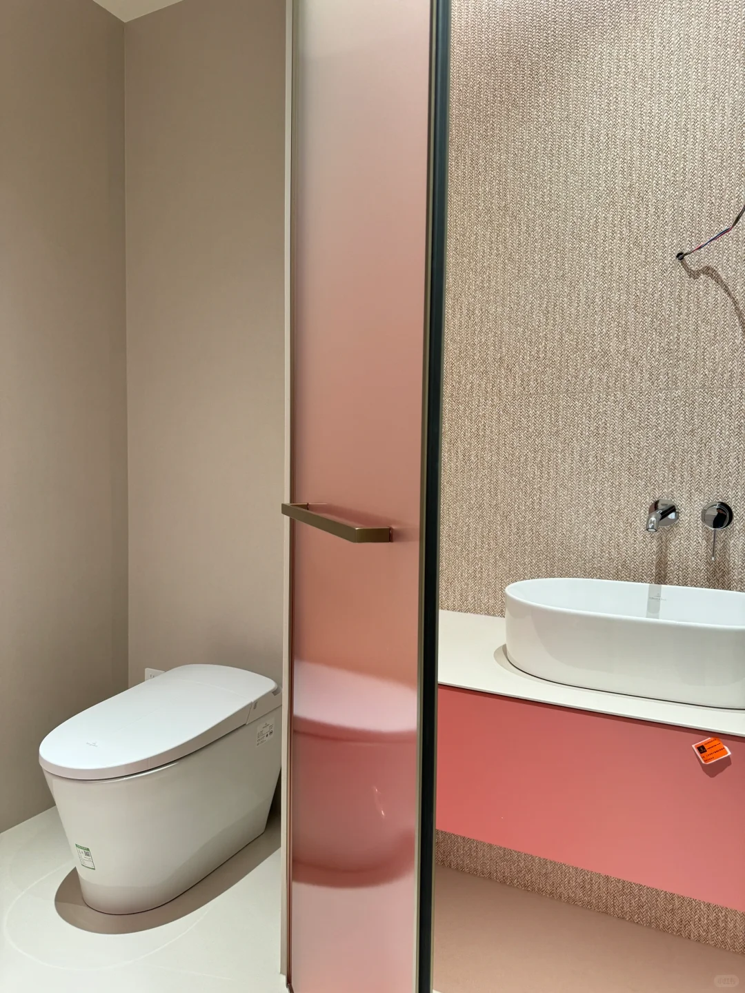 去这样的卫生间，会有一个粉红色的回忆