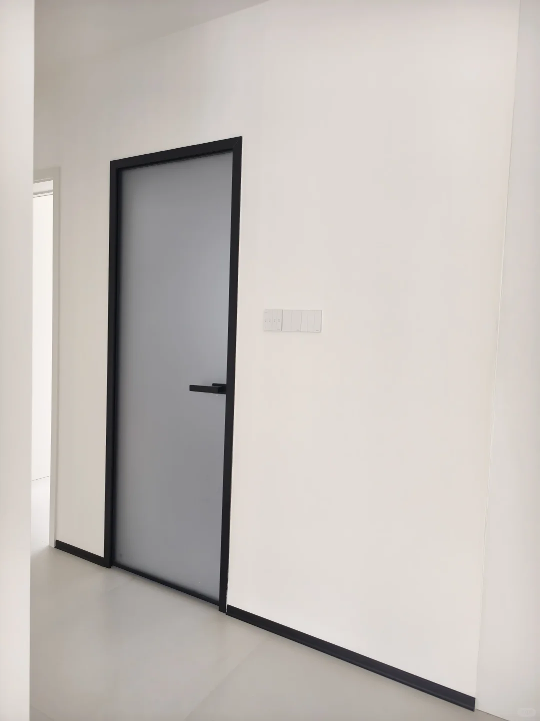 #柳州铝合金门厂家，价格超级美丽！