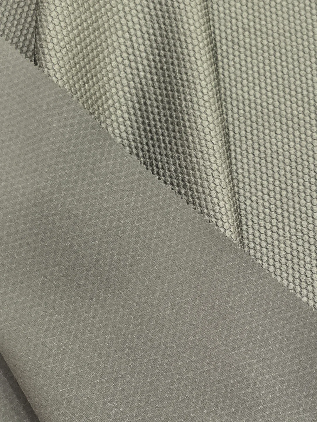 软壳户外 | 蜂窝肌理感防泼水登山服面料