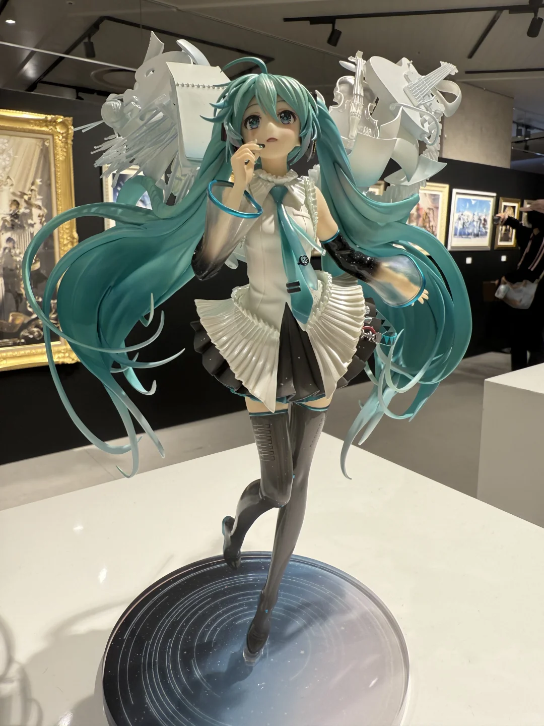 日本大阪Rella个人展 初音未来历年手办