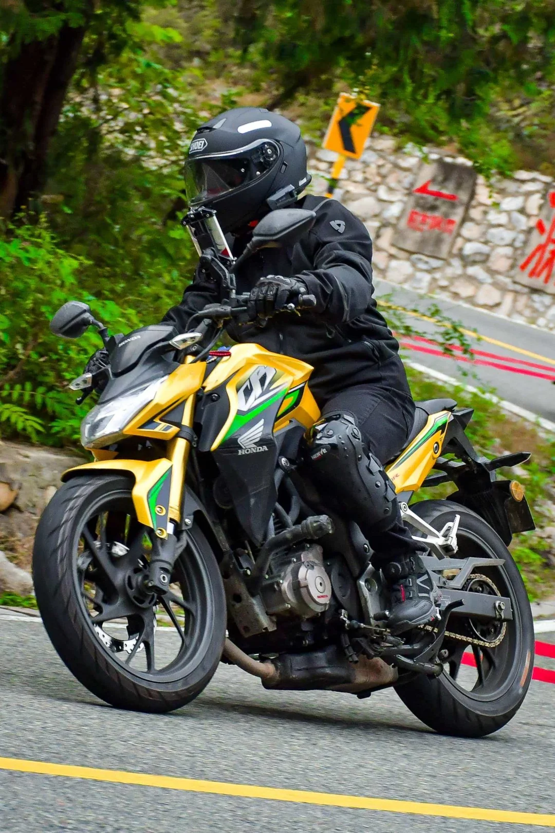 北京冬季摩托出租 8元一天 租一个月送月