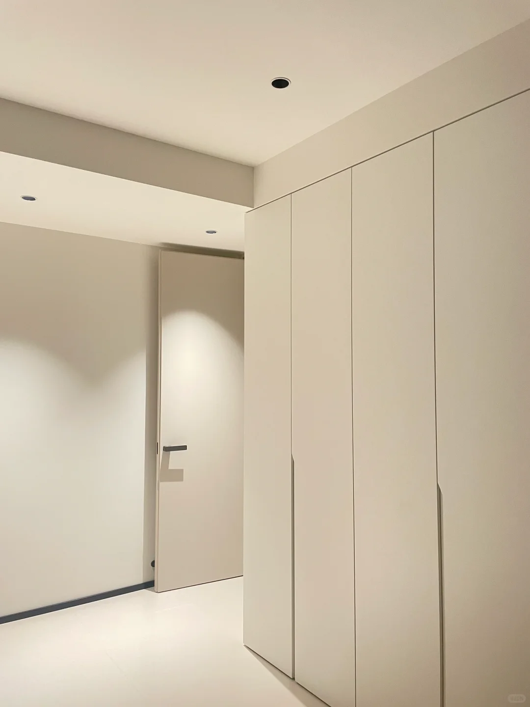 可以直接抄作业的白色乳胶漆➕柜门组合