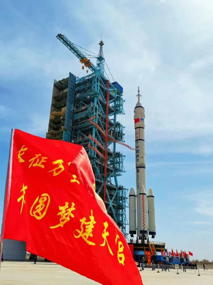 一组可以当壁纸的照片，你pick哪一张？