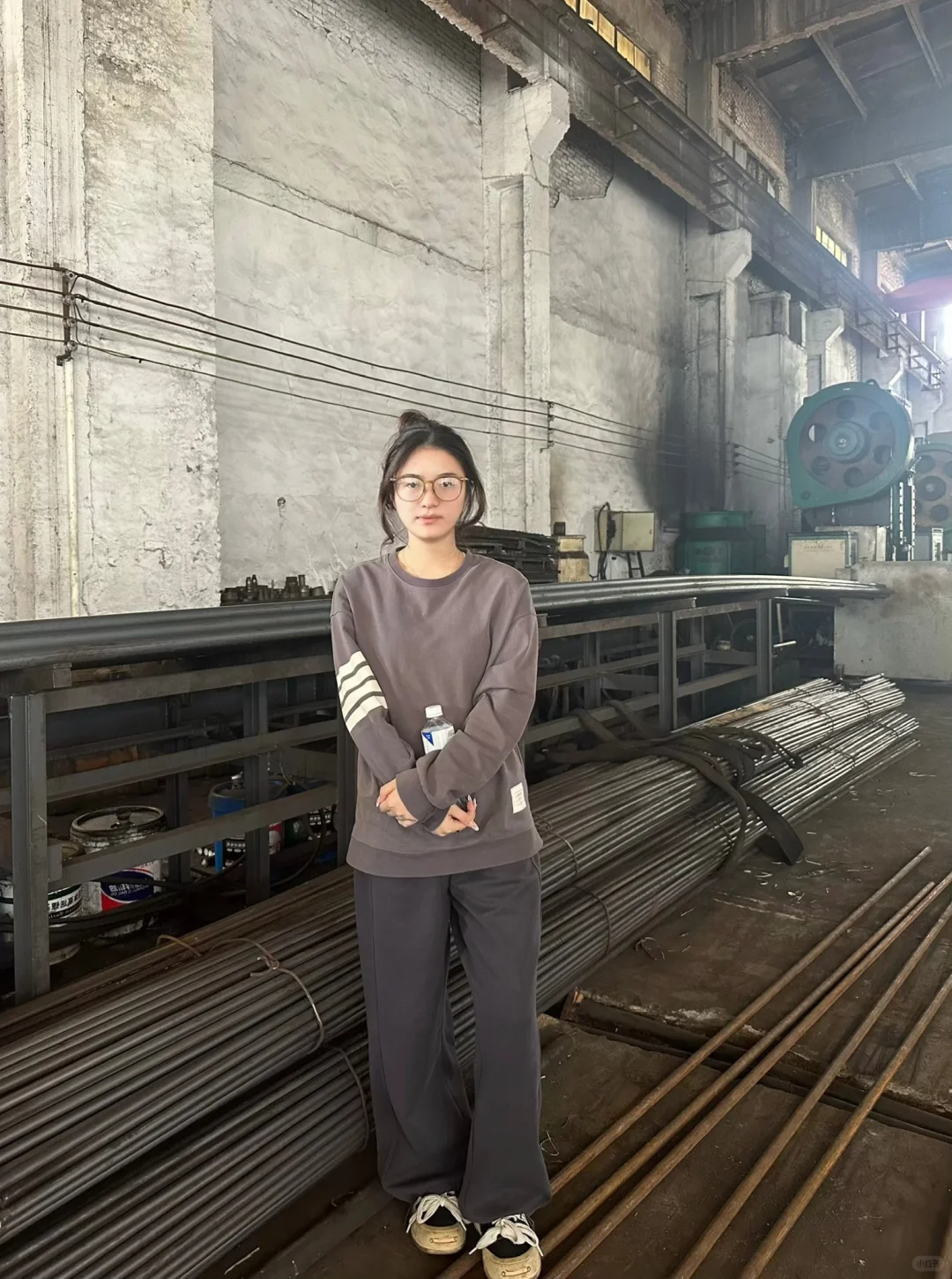 00后江苏独生女毕业回家帮忙第三天