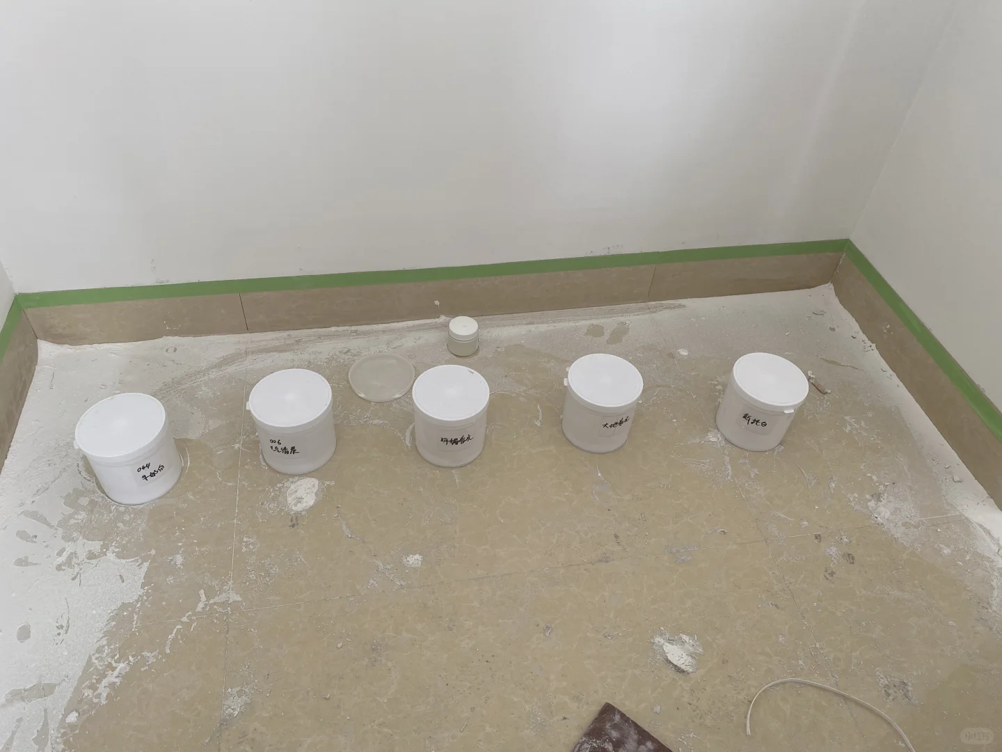 佐敦1376的平替是多乐士的………