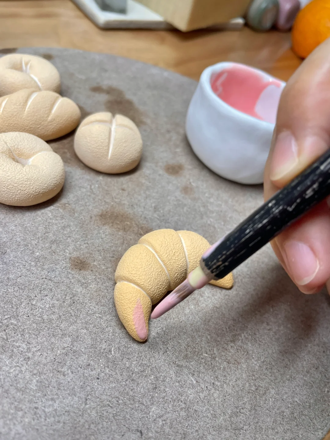 左滑烧制牛角包