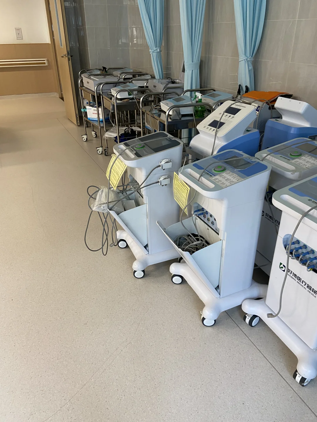 在康复医学科理疗室上班一天都干些什么呢