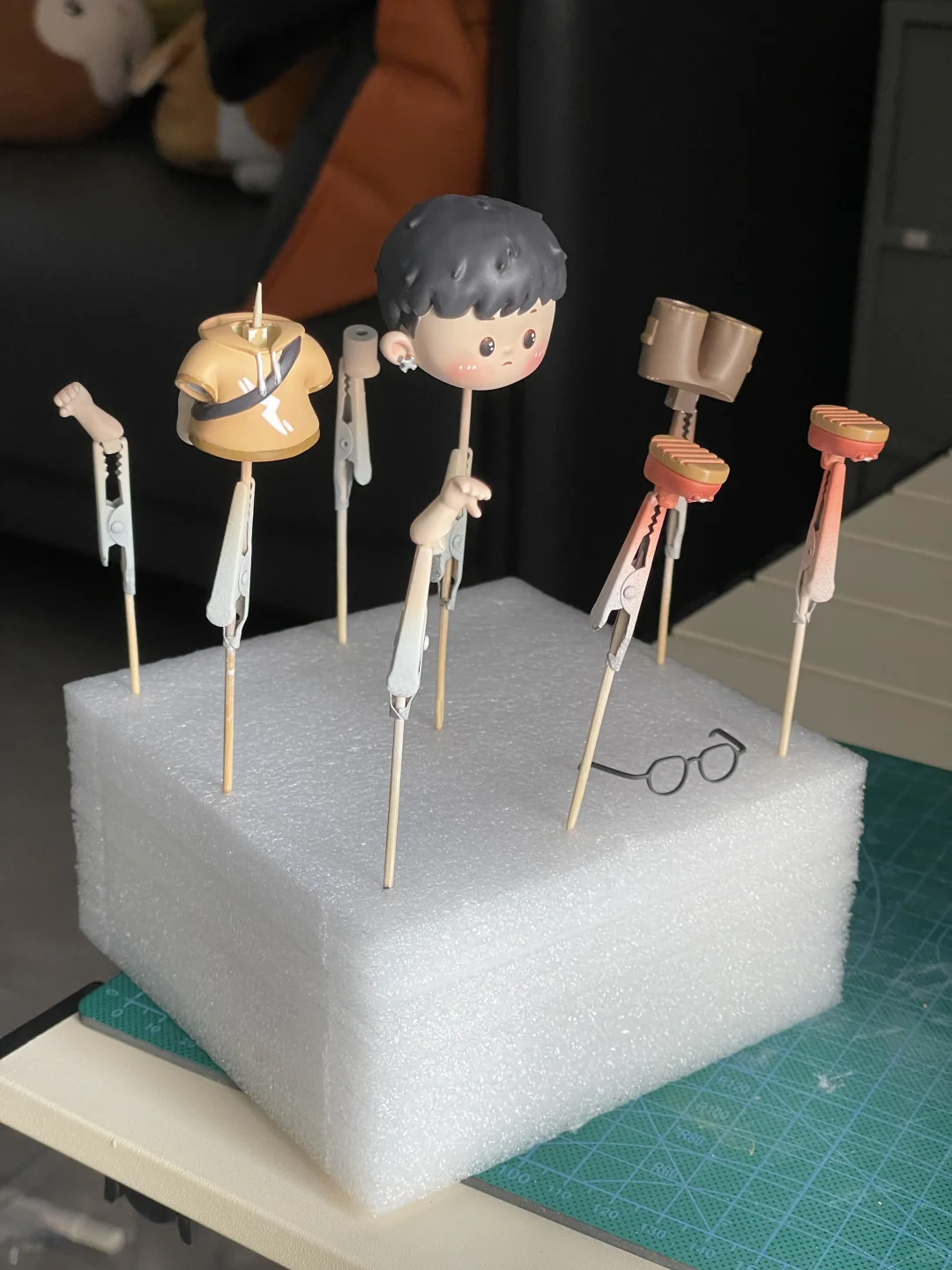 给自己设计定制的小Q人出炉咯