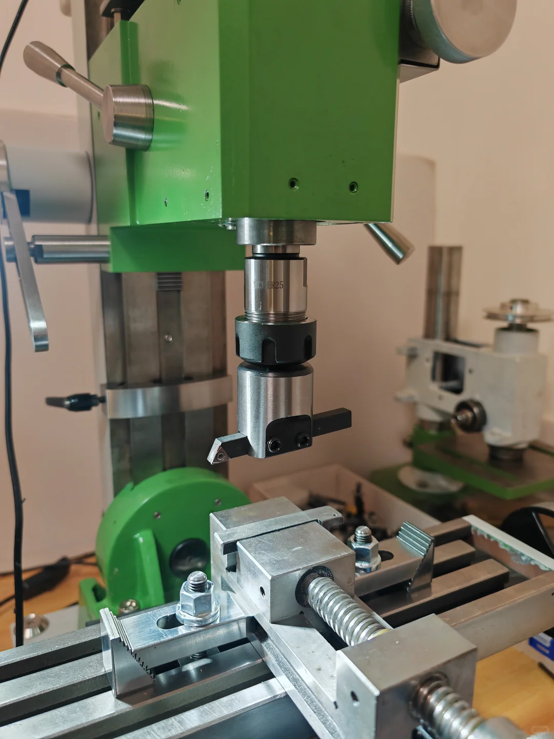 一台废旧铣床的新生