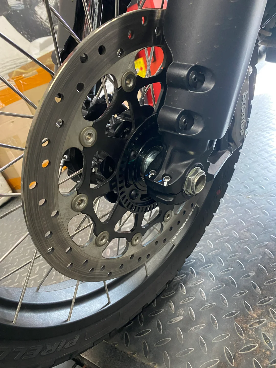 杜卡迪自由800更换19寸前轮abs报错问题解析