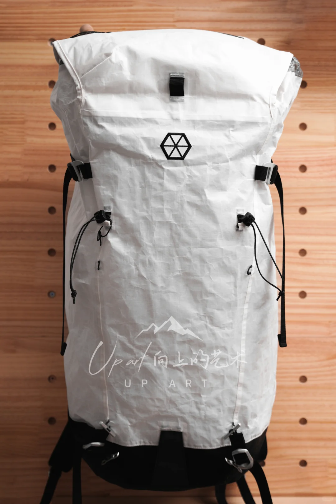 Dyneema跟Aluuja面料对比