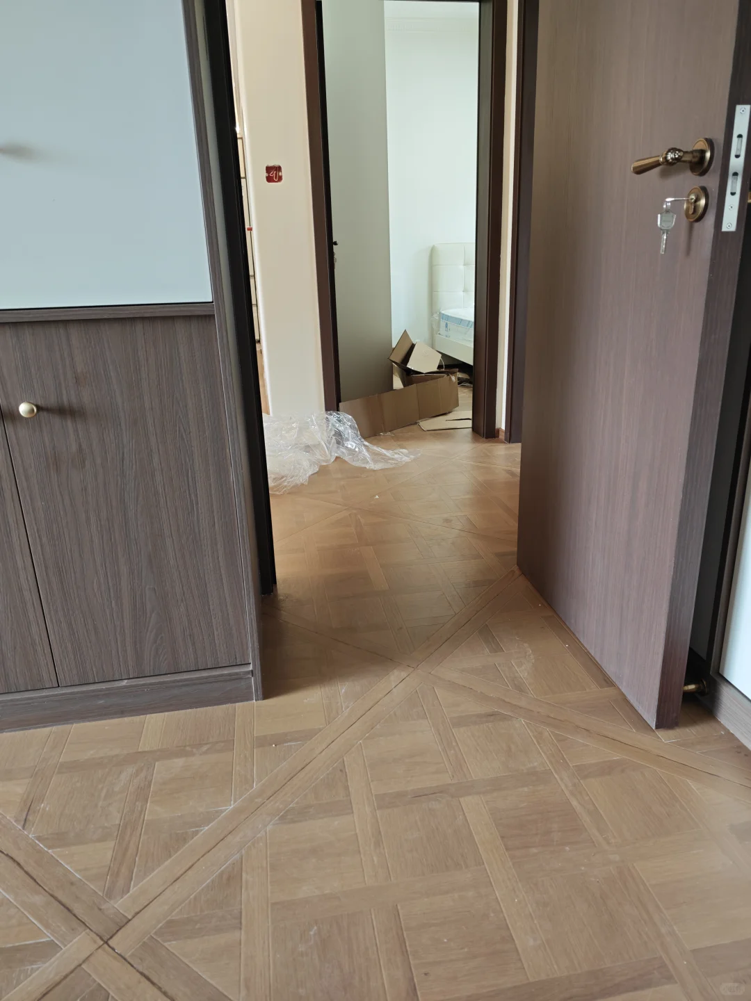 关于我的水泥基泛白，天塌了又补好了