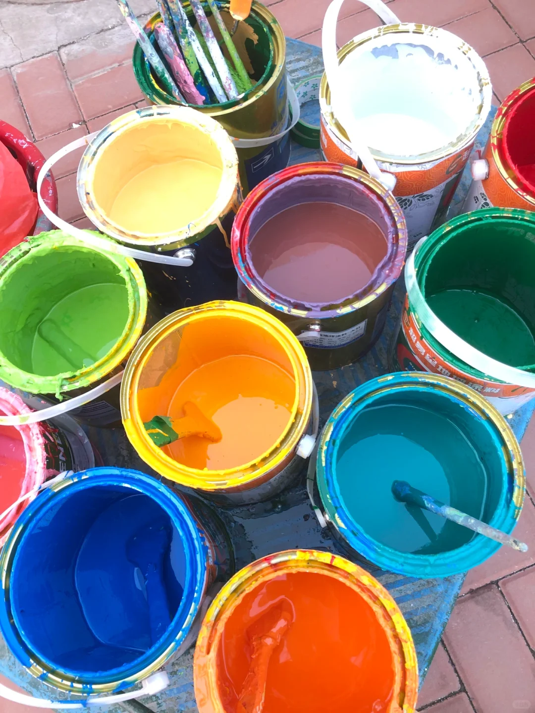 ?墙绘新手必看！乳胶漆使用全攻略