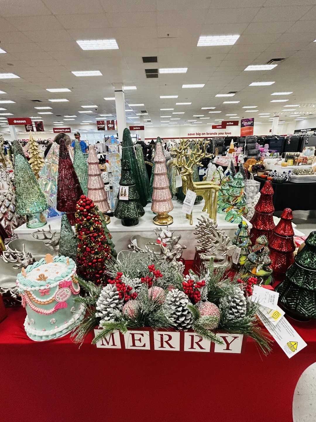 又到去home goods 淘圣诞节装饰品的时候