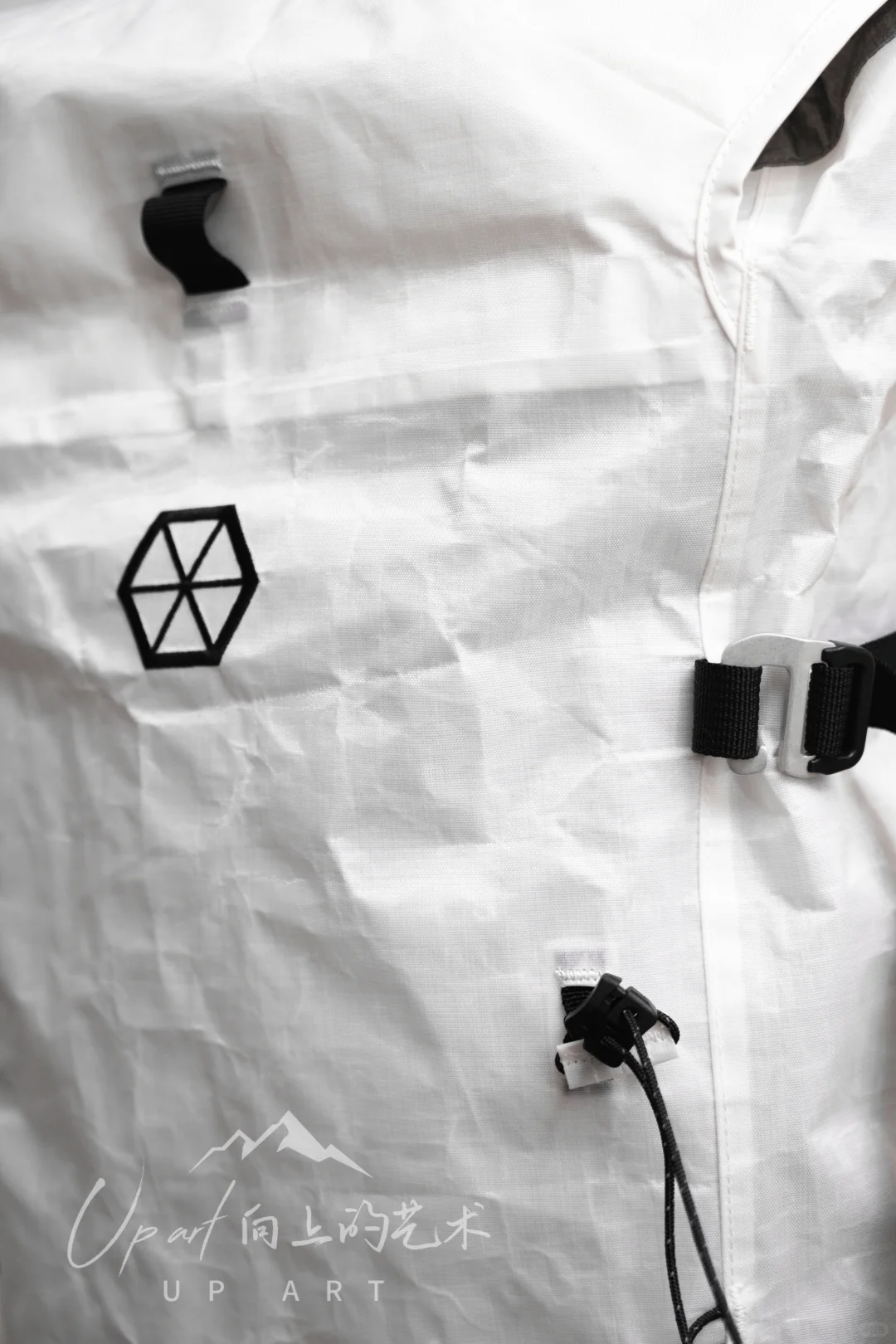 Dyneema跟Aluuja面料对比