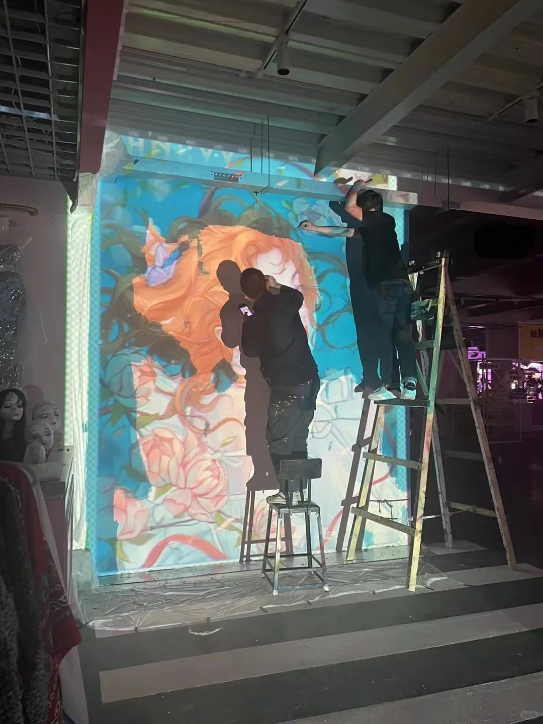 ?墙绘新手必看！乳胶漆使用全攻略