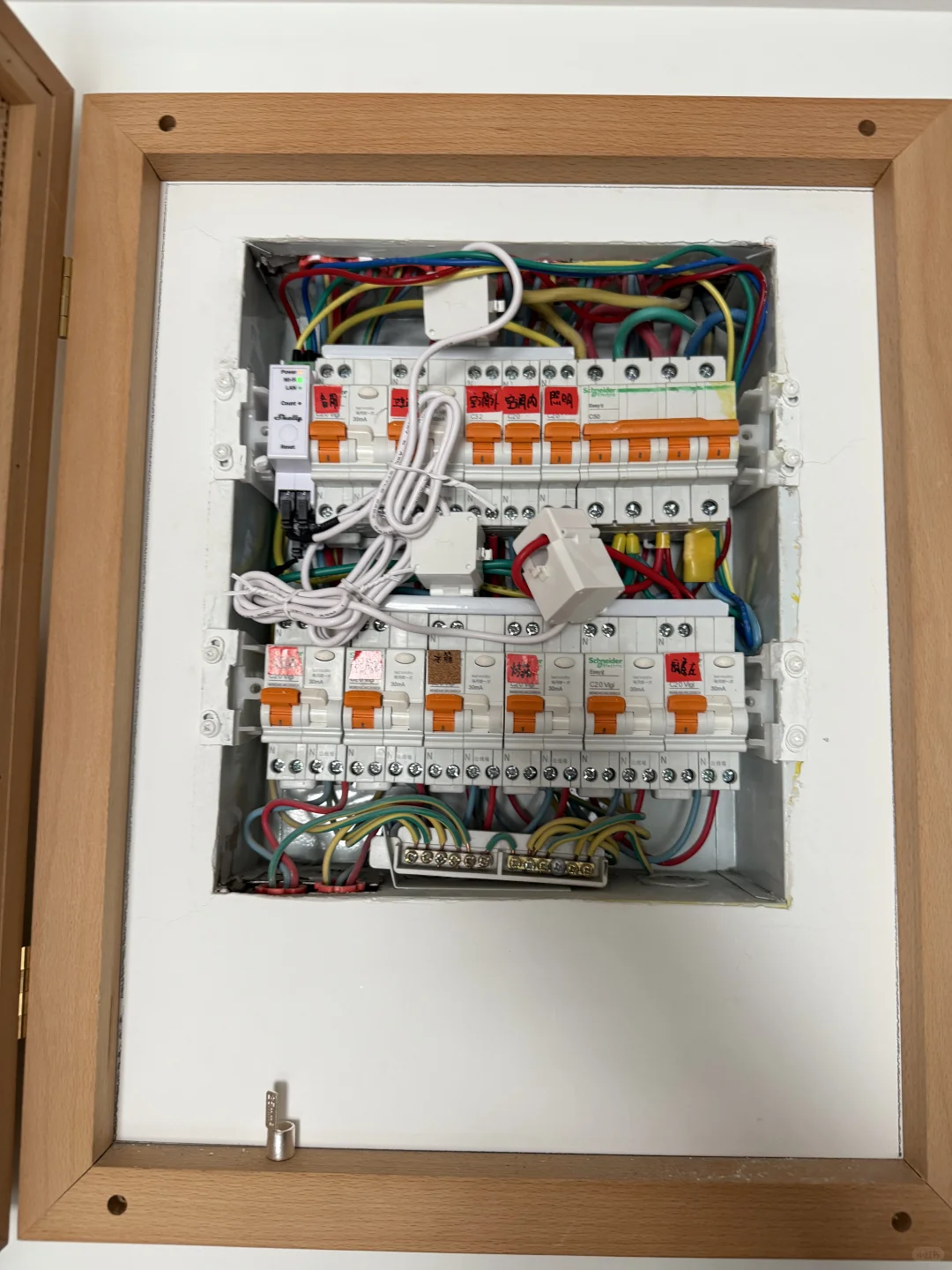 家里的电力监控新成员