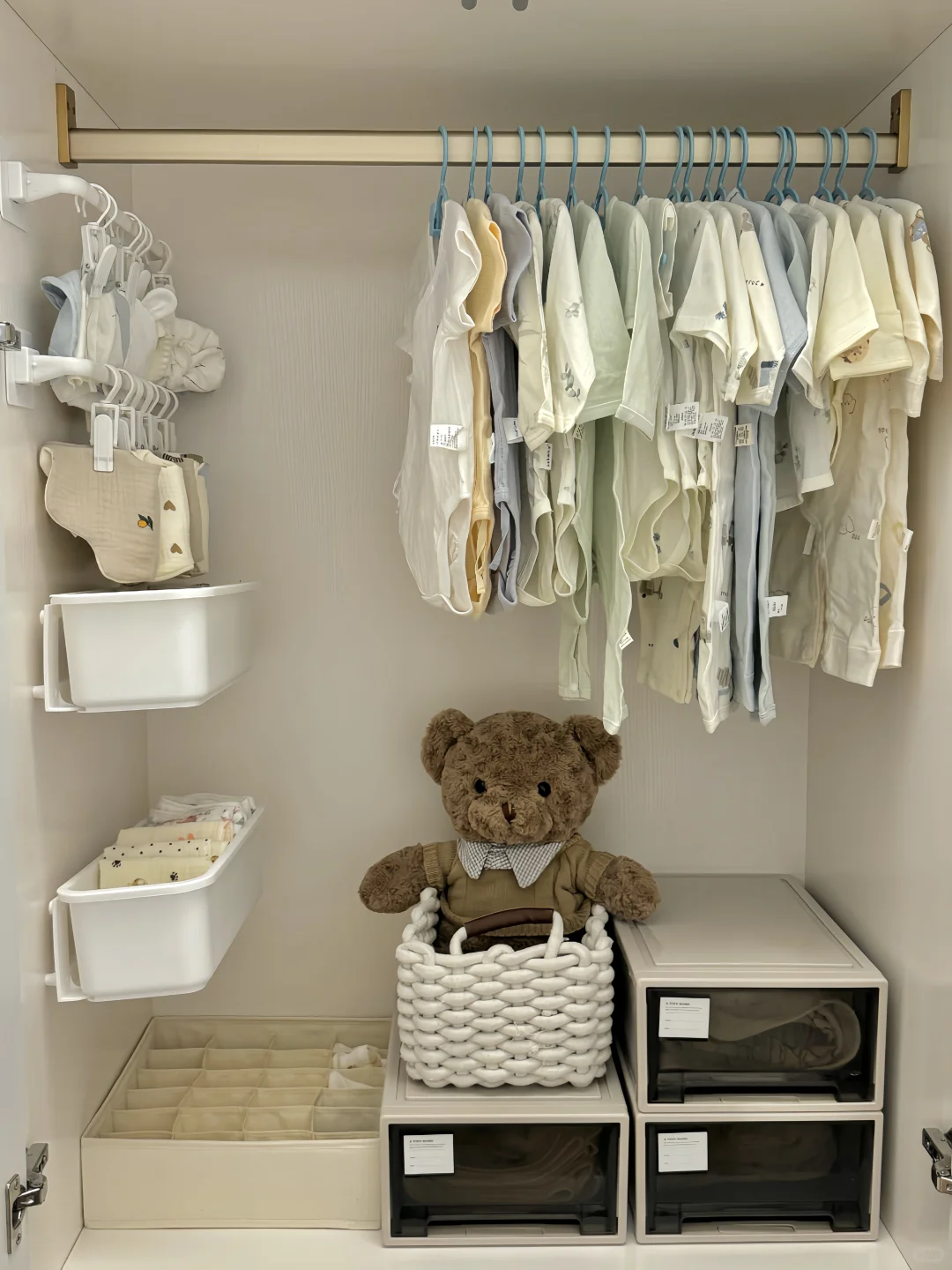 低成本打造宝宝衣柜?（附?）快来抄作业